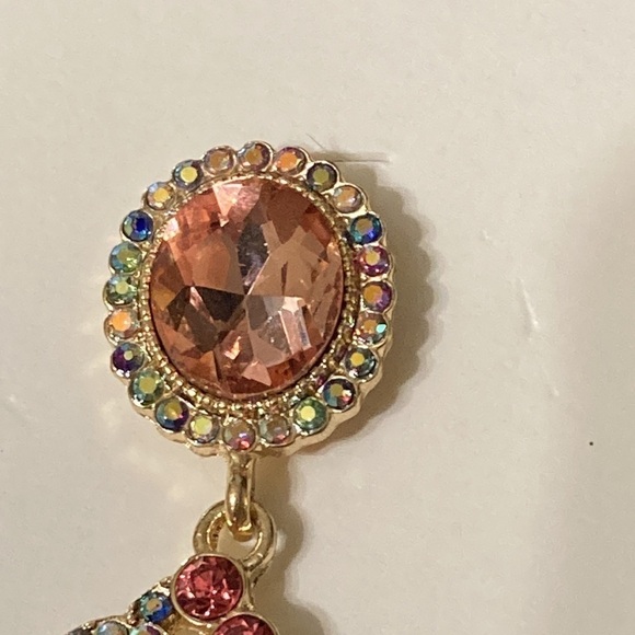 Spice Market BUTTERFLY FAUX GEMS/CRYSTALS DANGLE EARRINGS - Picture 5 of 9